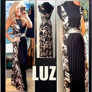 Luz, Luxury Clothier, Made in Mexico, Absolute Gorgeous, High Side Slits, Unique